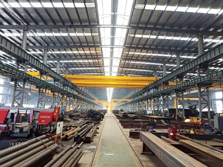 鋼結(jié)構生產(chǎn)車間